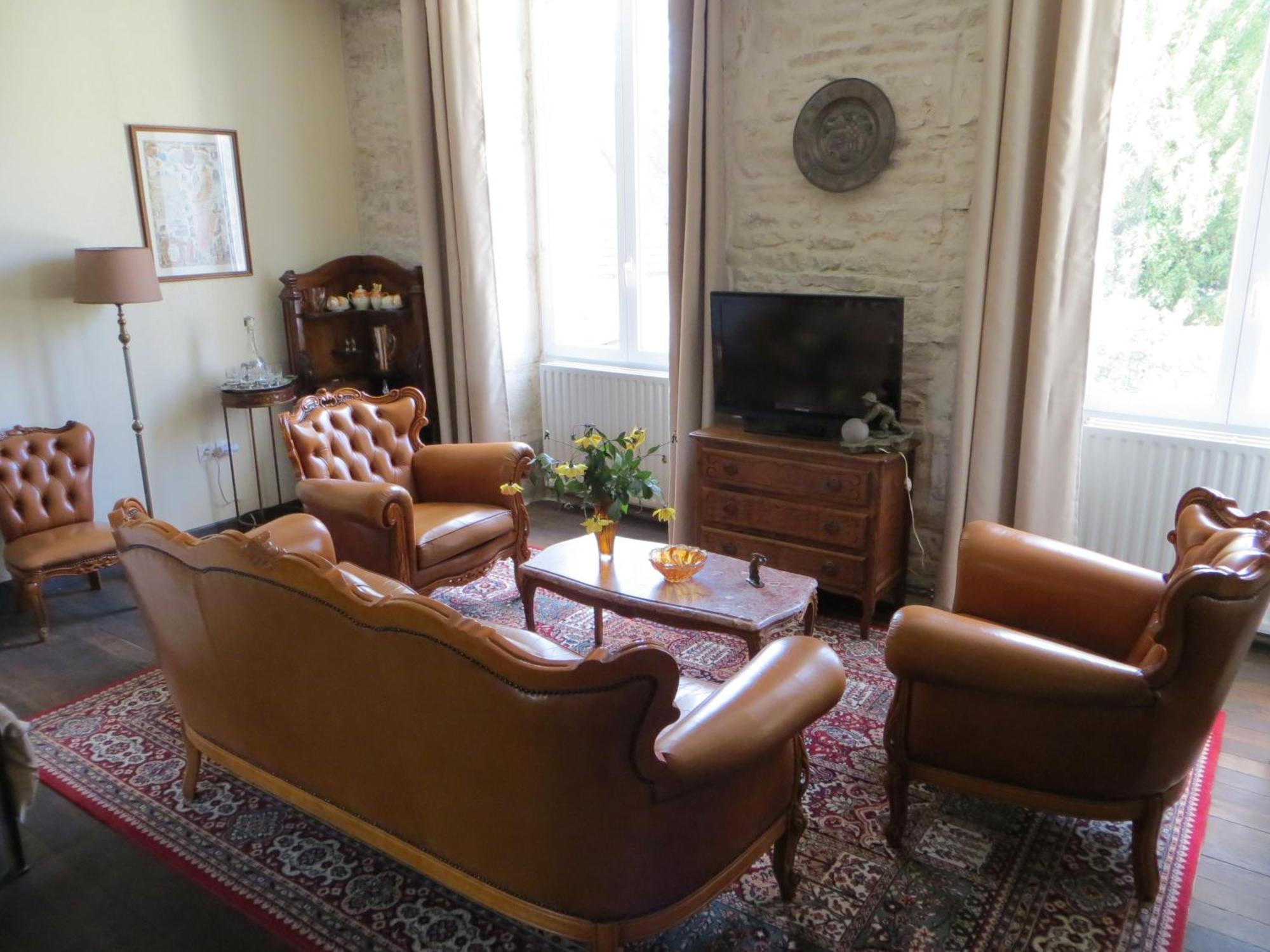 Le Bailli De Montsaugeon Bed & Breakfast Стая снимка