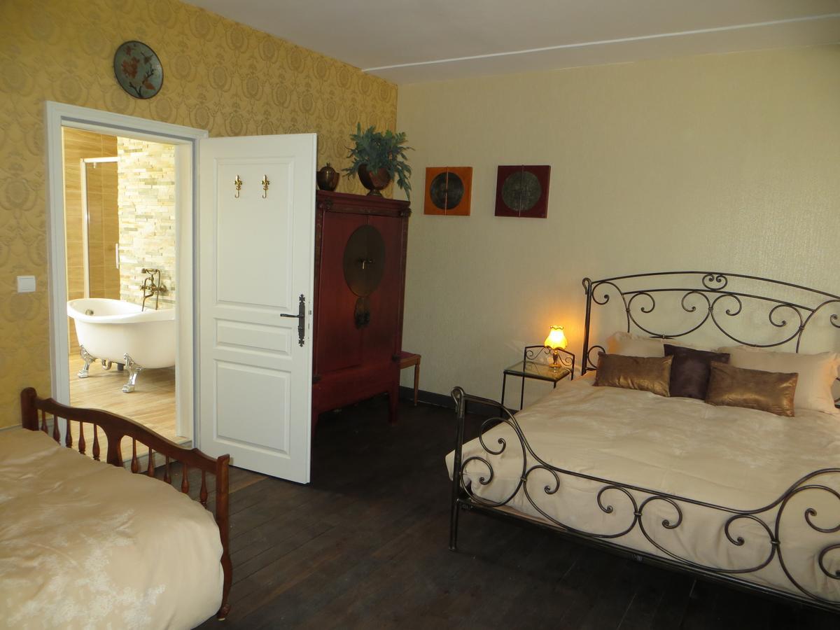 Le Bailli De Montsaugeon Bed & Breakfast Стая снимка